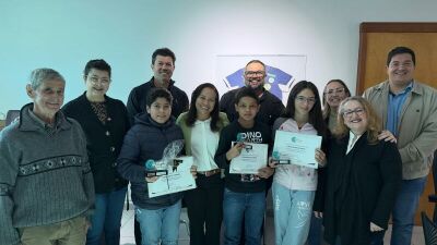Imagem da notícia Alunos de Costa Rica brilham em concurso nacional de língua portuguesa; Prefeito parabeniza educação municipal